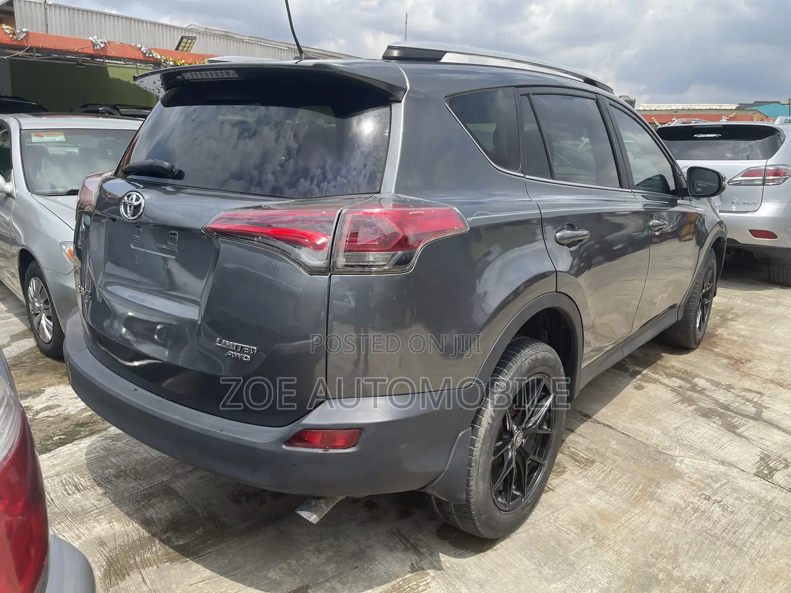 Toyota RAV4 Limited 4dr SUV AWD (2.5L 4cyl 6A) 2014 Gray