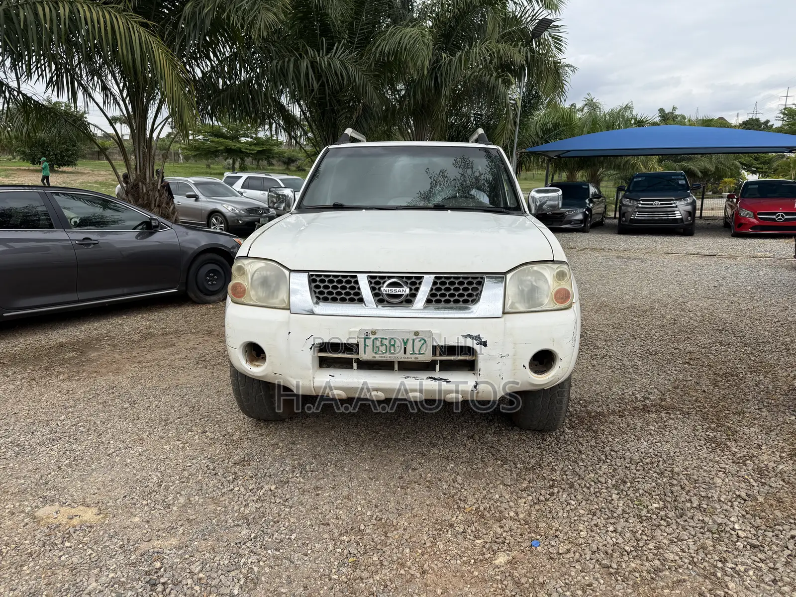 Nissan NP300 2013 White