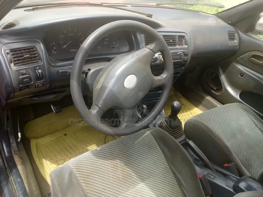 Toyota Corolla Liftback 1997 Red