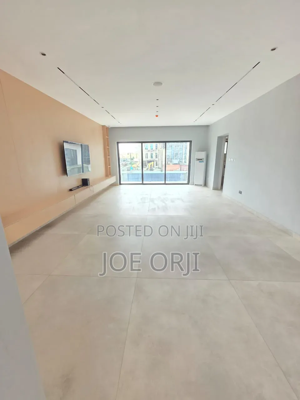 Furnished 3bdrm Apartment in Lekki Phase 1 for sale