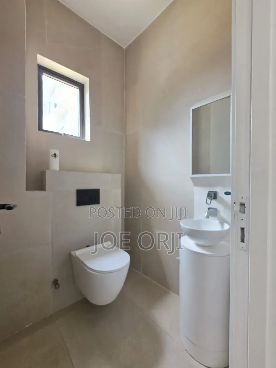 Furnished 3bdrm Apartment in Lekki Phase 1 for sale