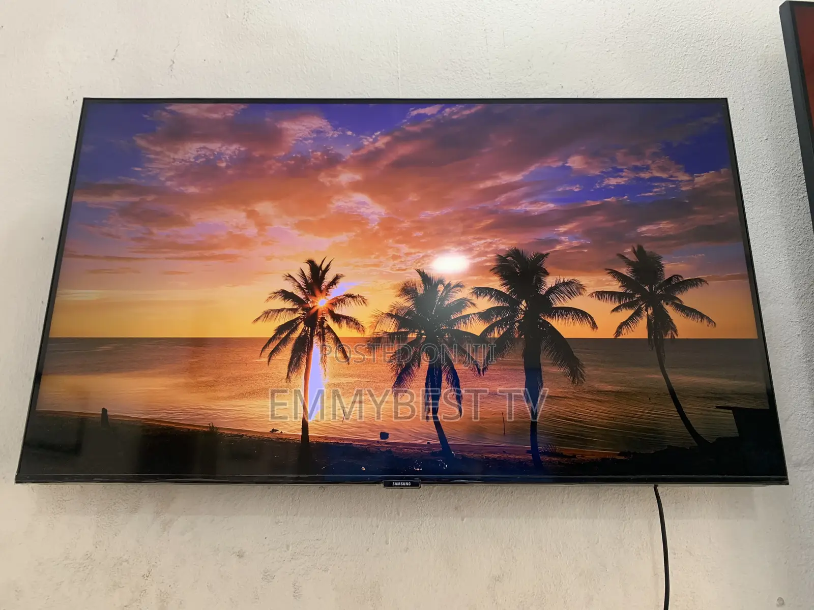 Samsung 43inches