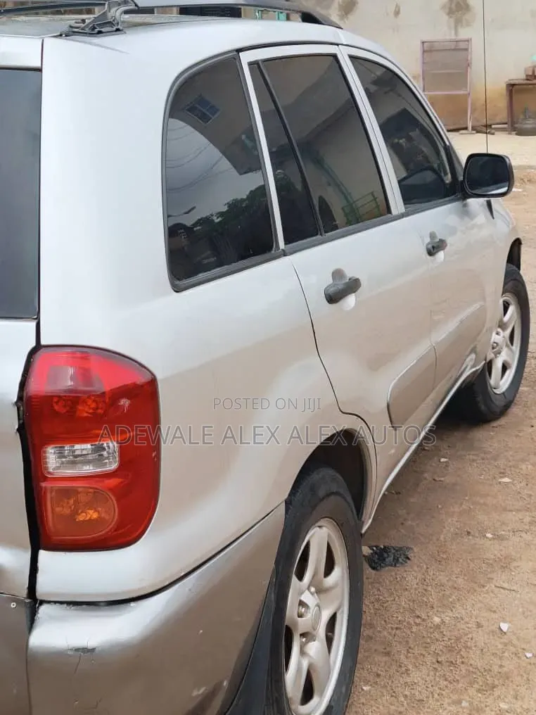 Toyota RAV4 2005 Silver