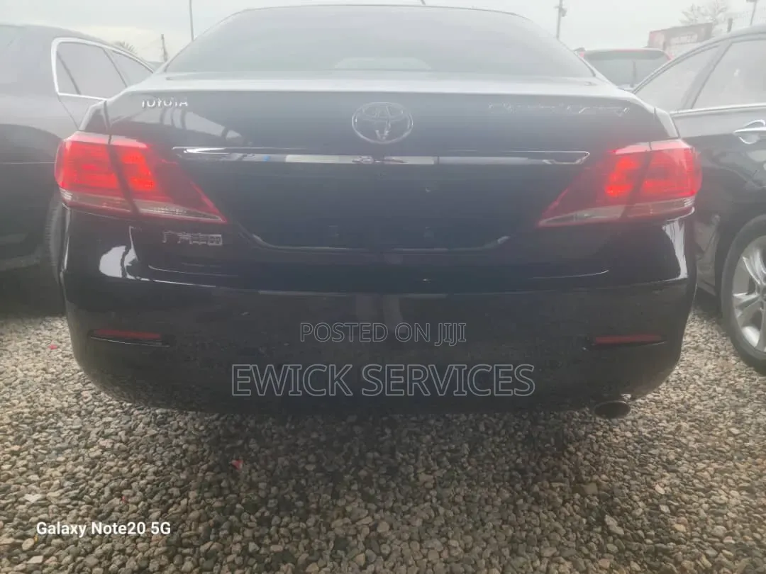 Toyota Camry XLE 4dr Sedan (2.5L 4cyl 6A) 2013 Black