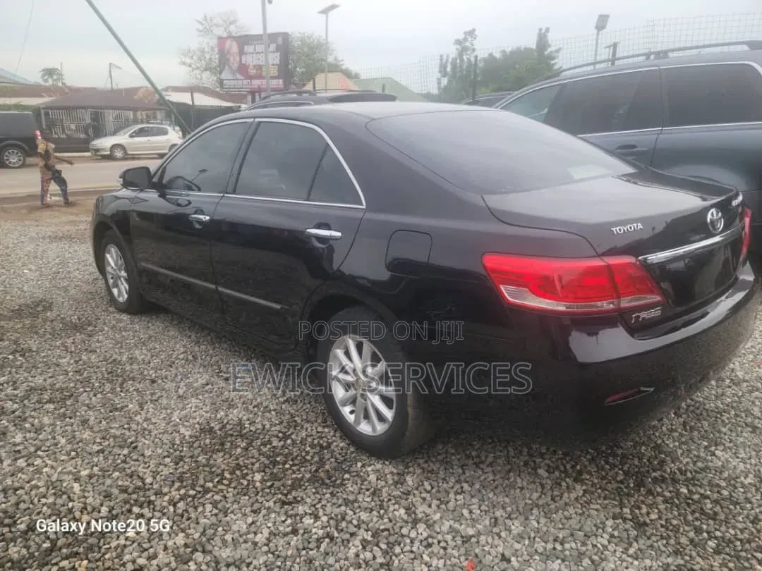 Toyota Camry XLE 4dr Sedan (2.5L 4cyl 6A) 2013 Black