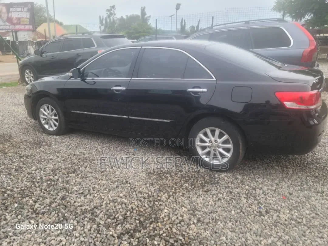 Toyota Camry XLE 4dr Sedan (2.5L 4cyl 6A) 2013 Black
