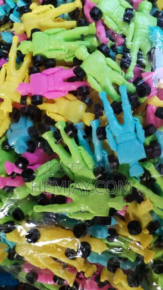 100pcs Kids Birthday Party Pack Toys. (Click to See More Images)