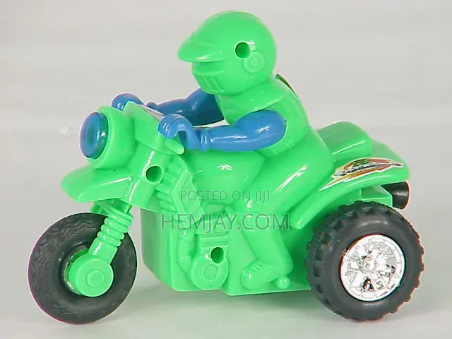 100pcs Kids Birthday Party Pack Toys. (Click to See More Images)