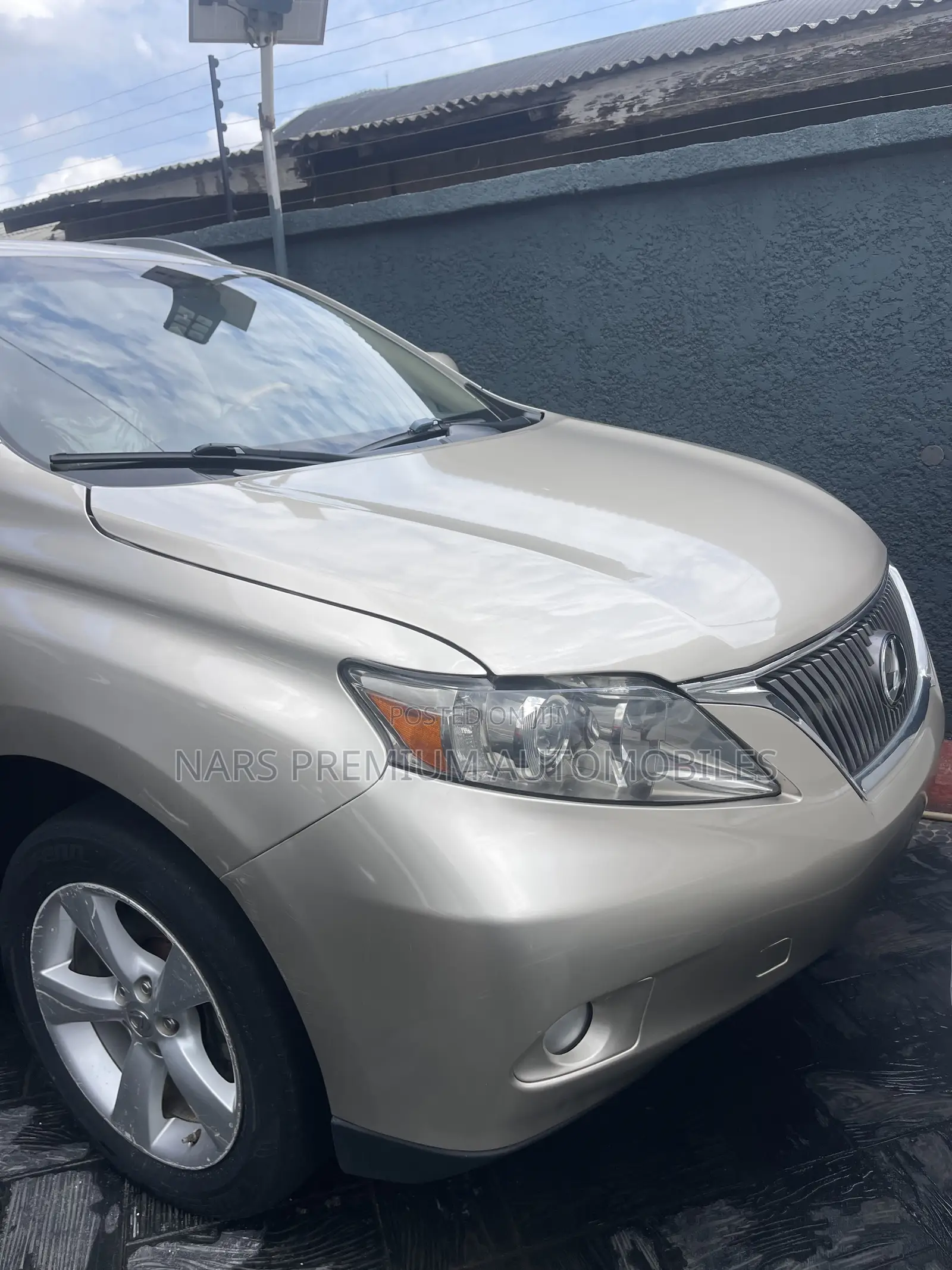 Lexus RX 350 2011 Gold