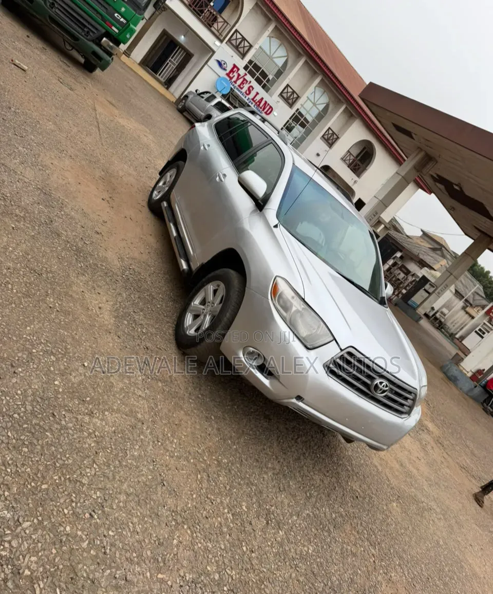 Toyota Highlander 2009 Silver