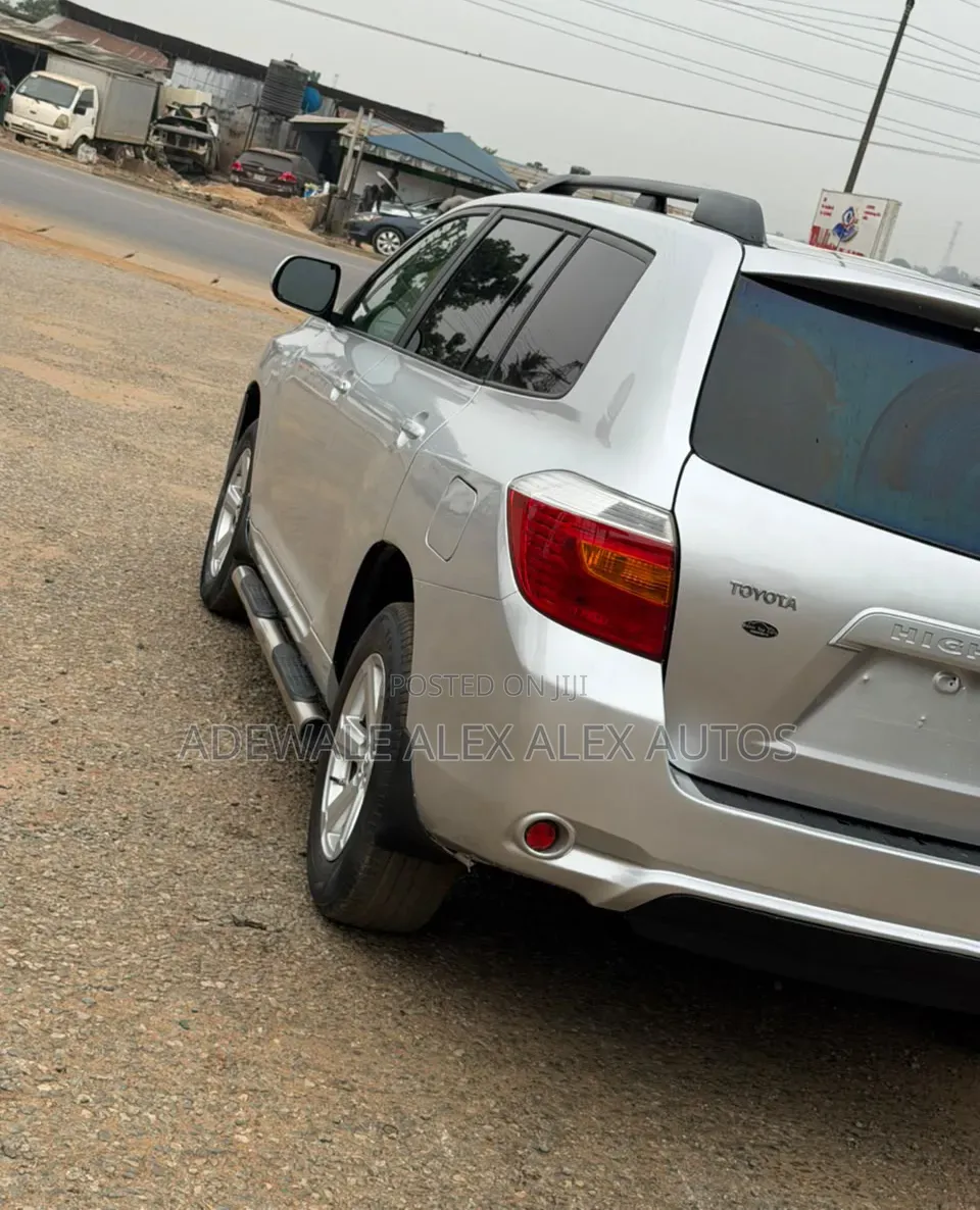 Toyota Highlander 2009 Silver