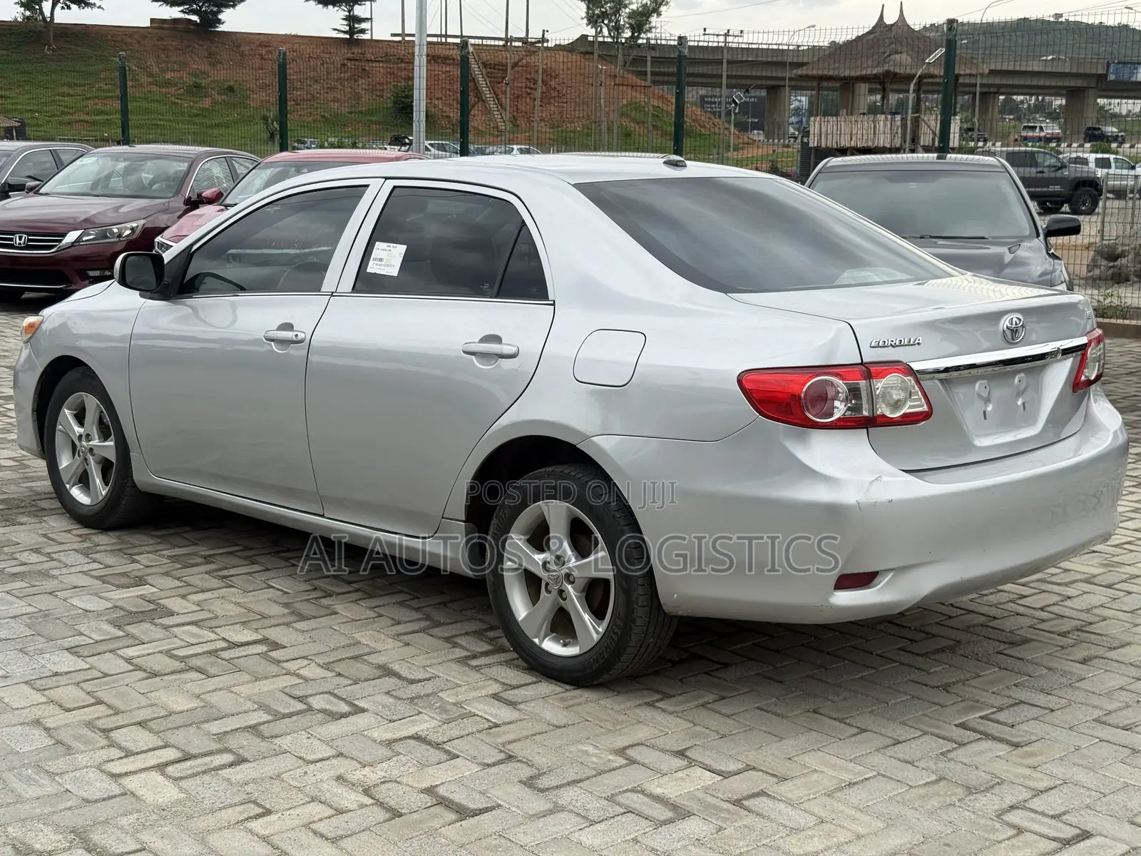 Toyota Corolla L 4dr Sedan (1.8L 4cyl 5M) 2013 Silver