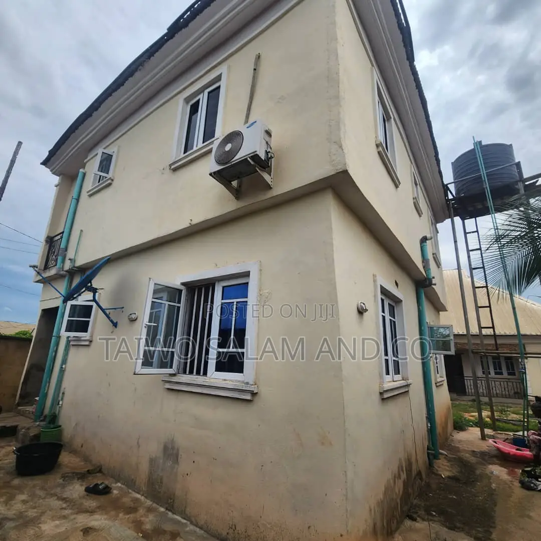 2bdrm Block of Flats in Akobo for sale