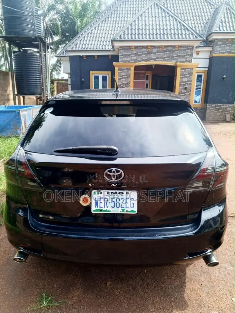 Toyota Venza V6 AWD 2010 Black