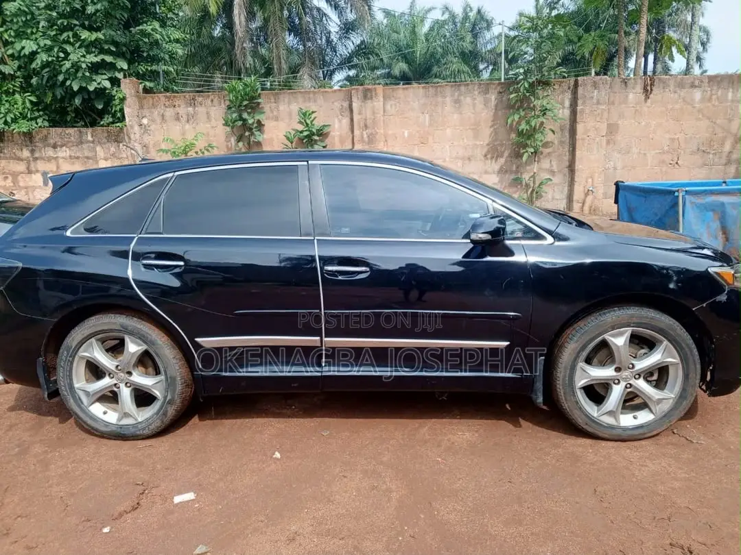 Toyota Venza V6 AWD 2010 Black