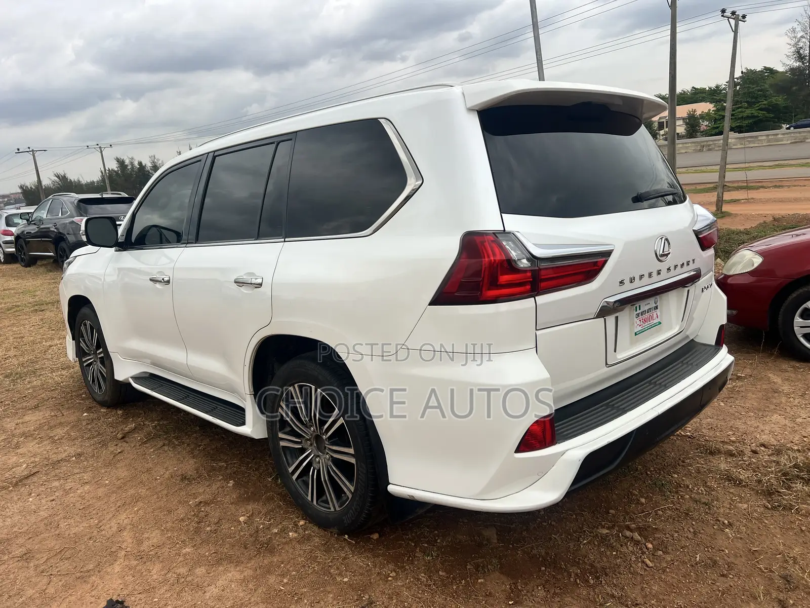 Lexus LX 570 (5 seats) AWD 2018 White
