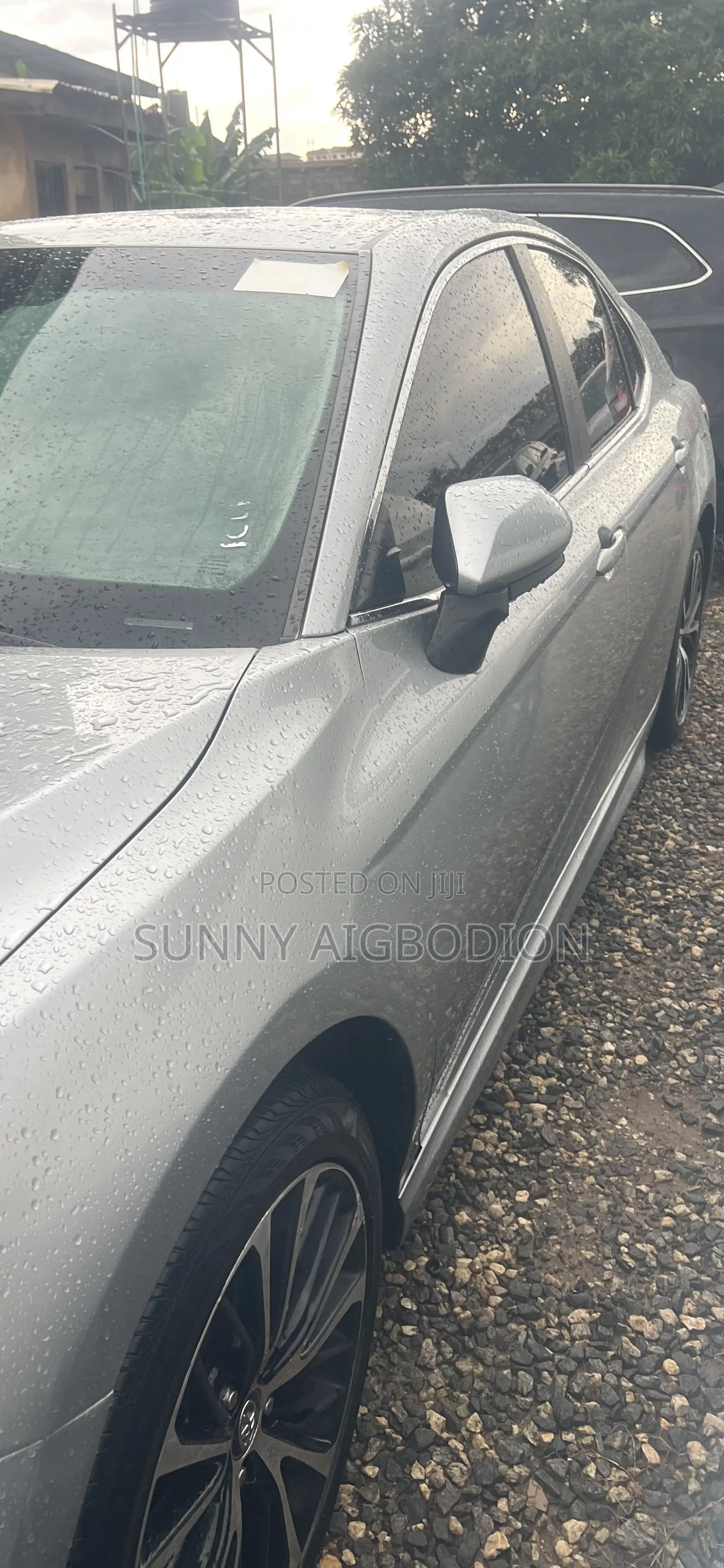 Toyota Camry SE FWD (2.5L 4cyl 8AM) 2018 Silver