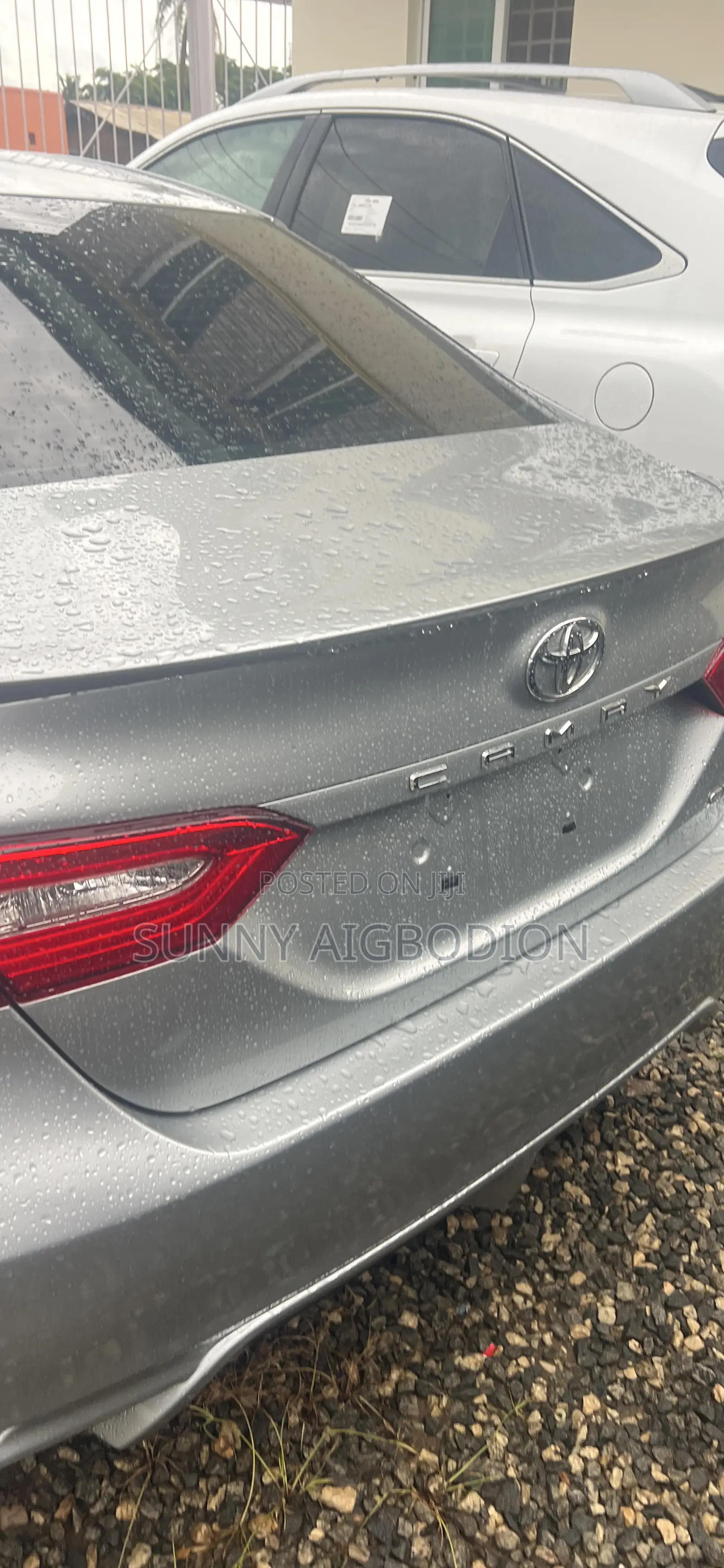 Toyota Camry SE FWD (2.5L 4cyl 8AM) 2018 Silver