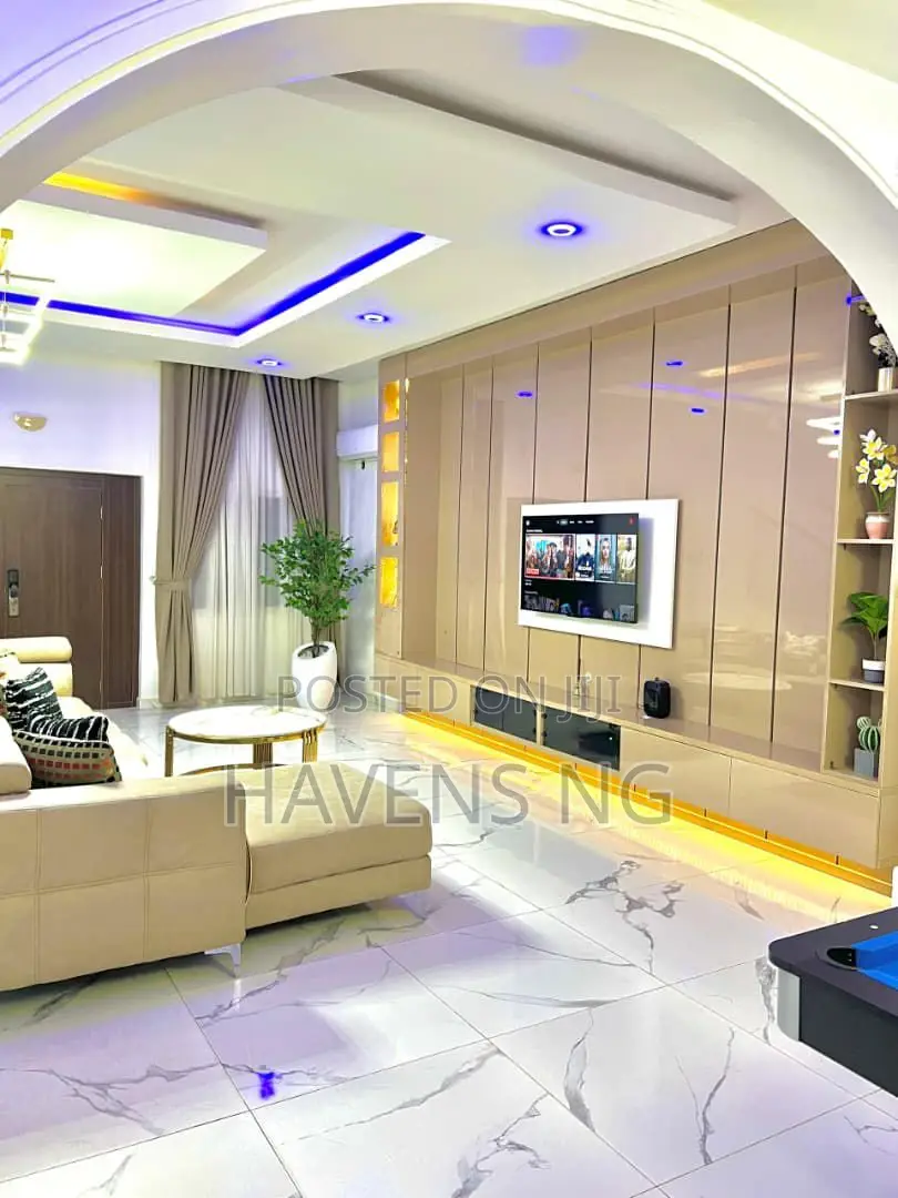 Luxury 2-Bedroom Apartment Available for Bookings