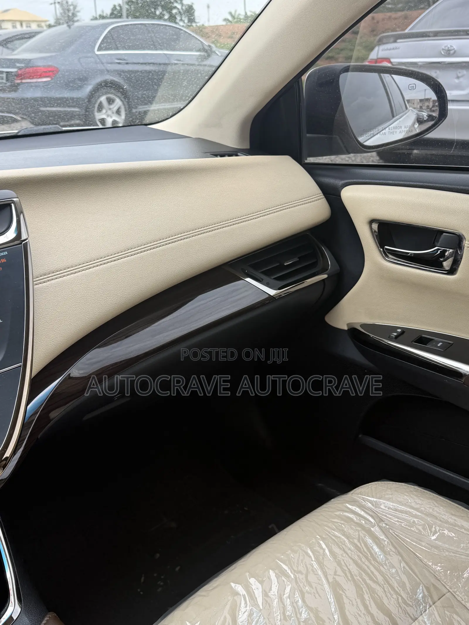 Toyota Avalon XLE Premium Sedan FWD (3.5L 6cyl 6A) 2013 White