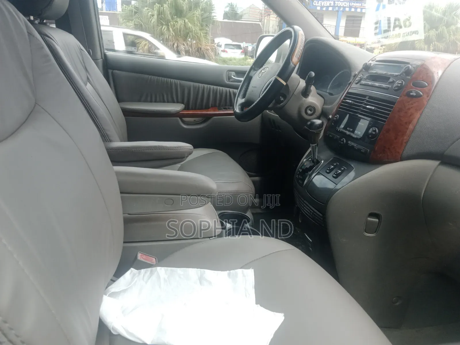Toyota Sienna 2004 Gold
