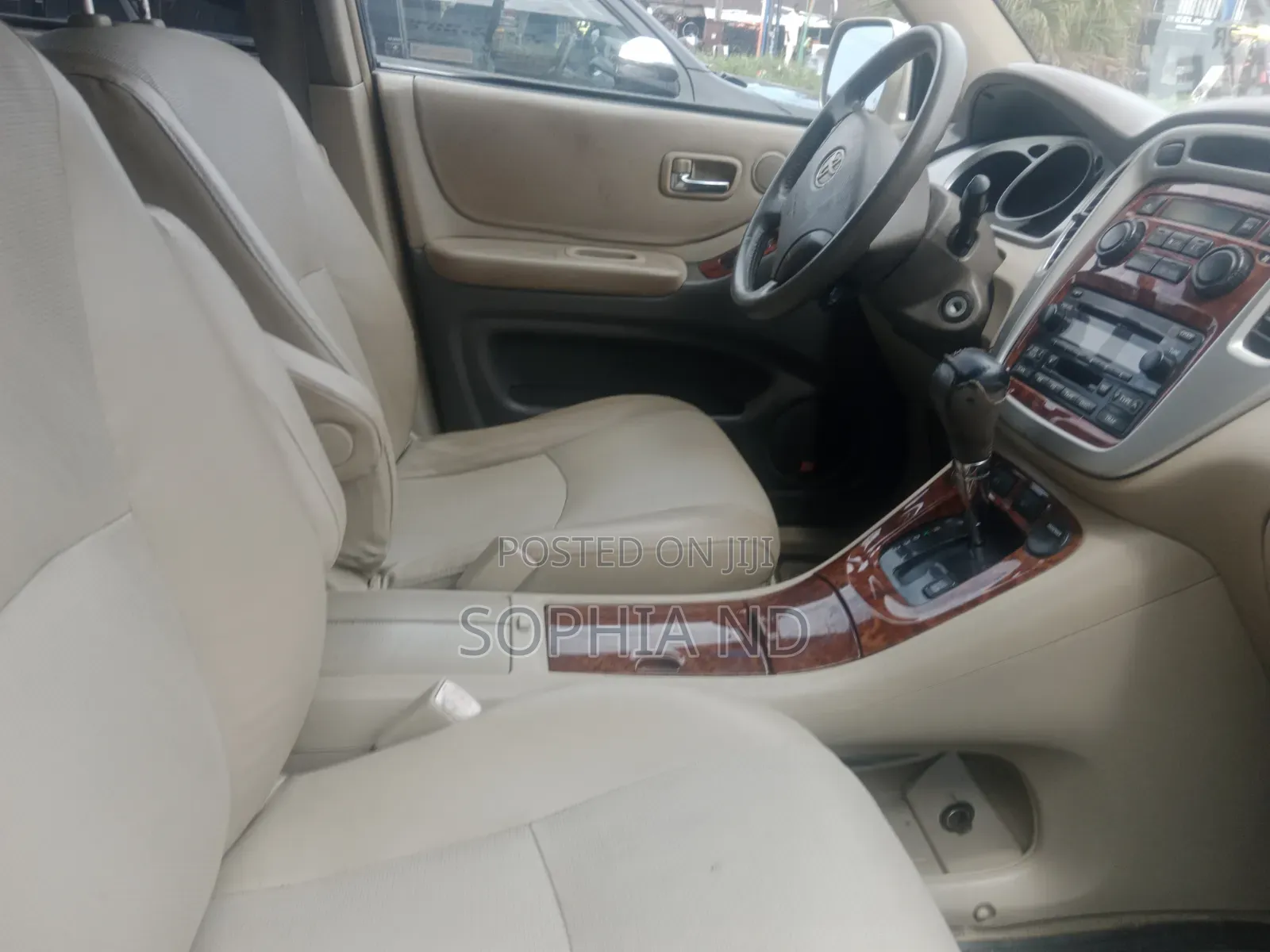 Toyota Highlander 2005 Gold