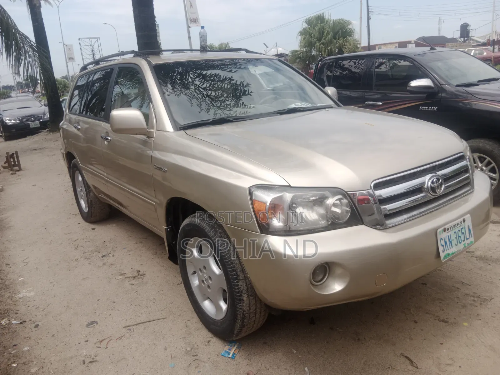Toyota Highlander 2005 Gold