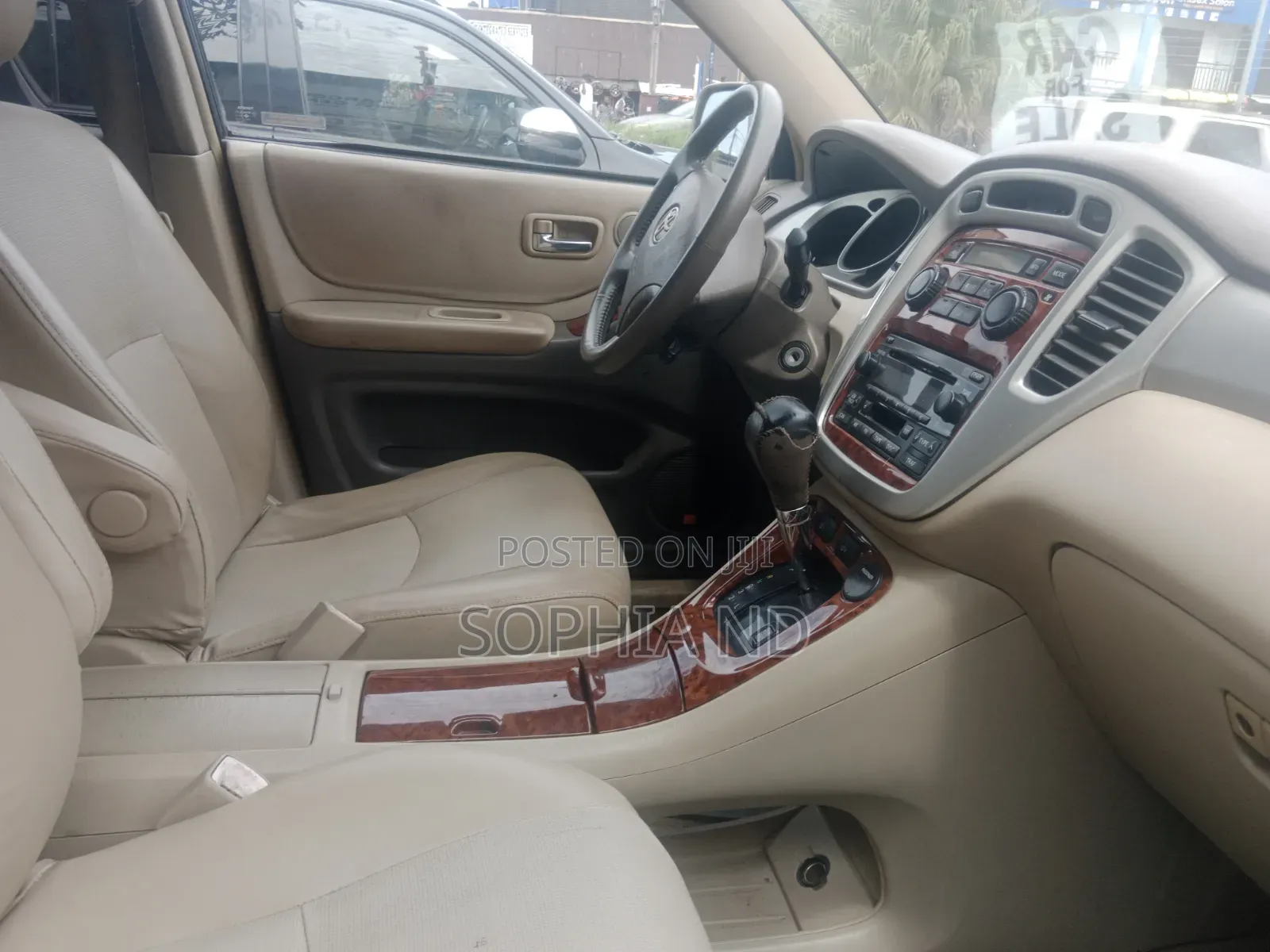 Toyota Highlander 2005 Gold