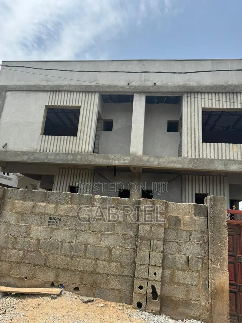 4bdrm Duplex in Mountain View Estate, Dawaki for sale