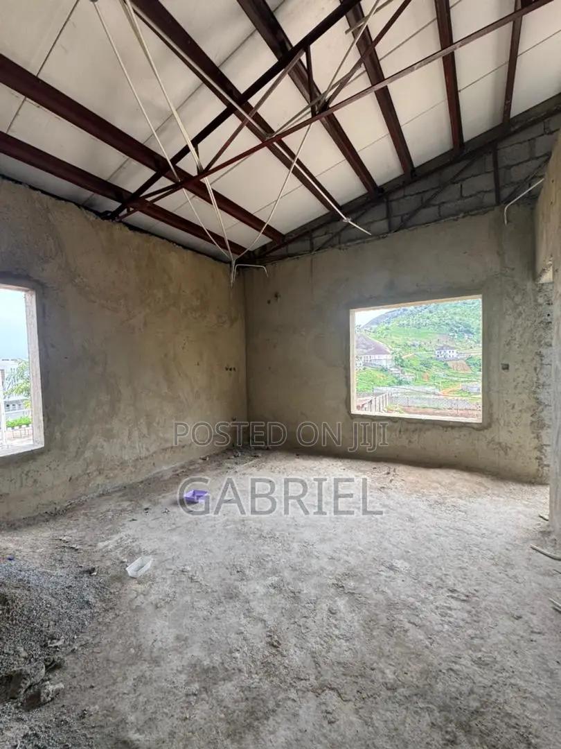 4bdrm Duplex in Mountain View Estate, Dawaki for sale