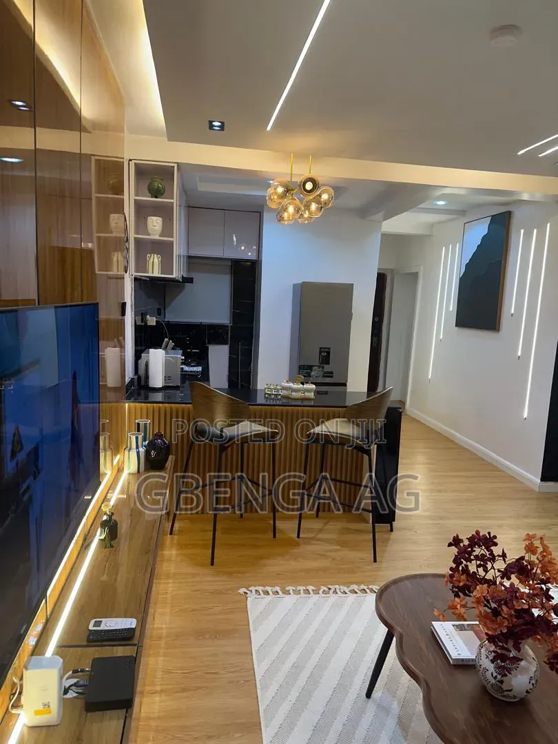 Furnished 2bdrm Apartment in Maben Condominium, Chevron for rent