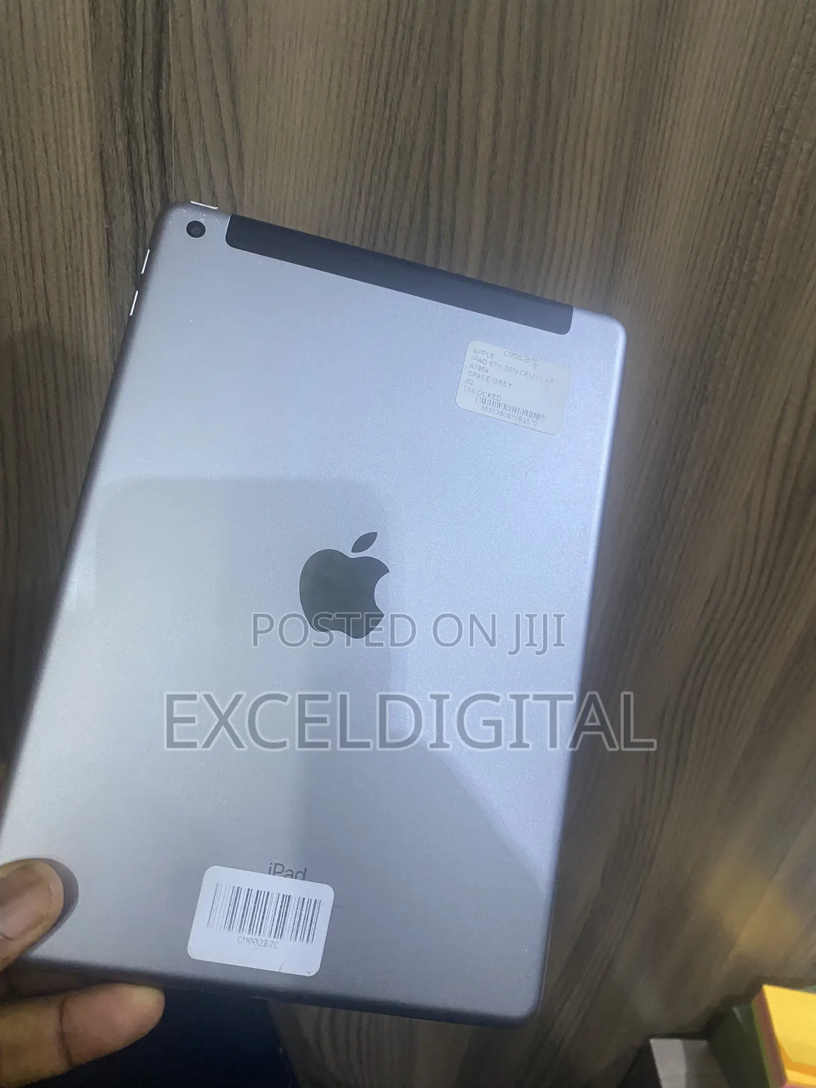 Apple iPad 5 (2022) 128 GB Gray