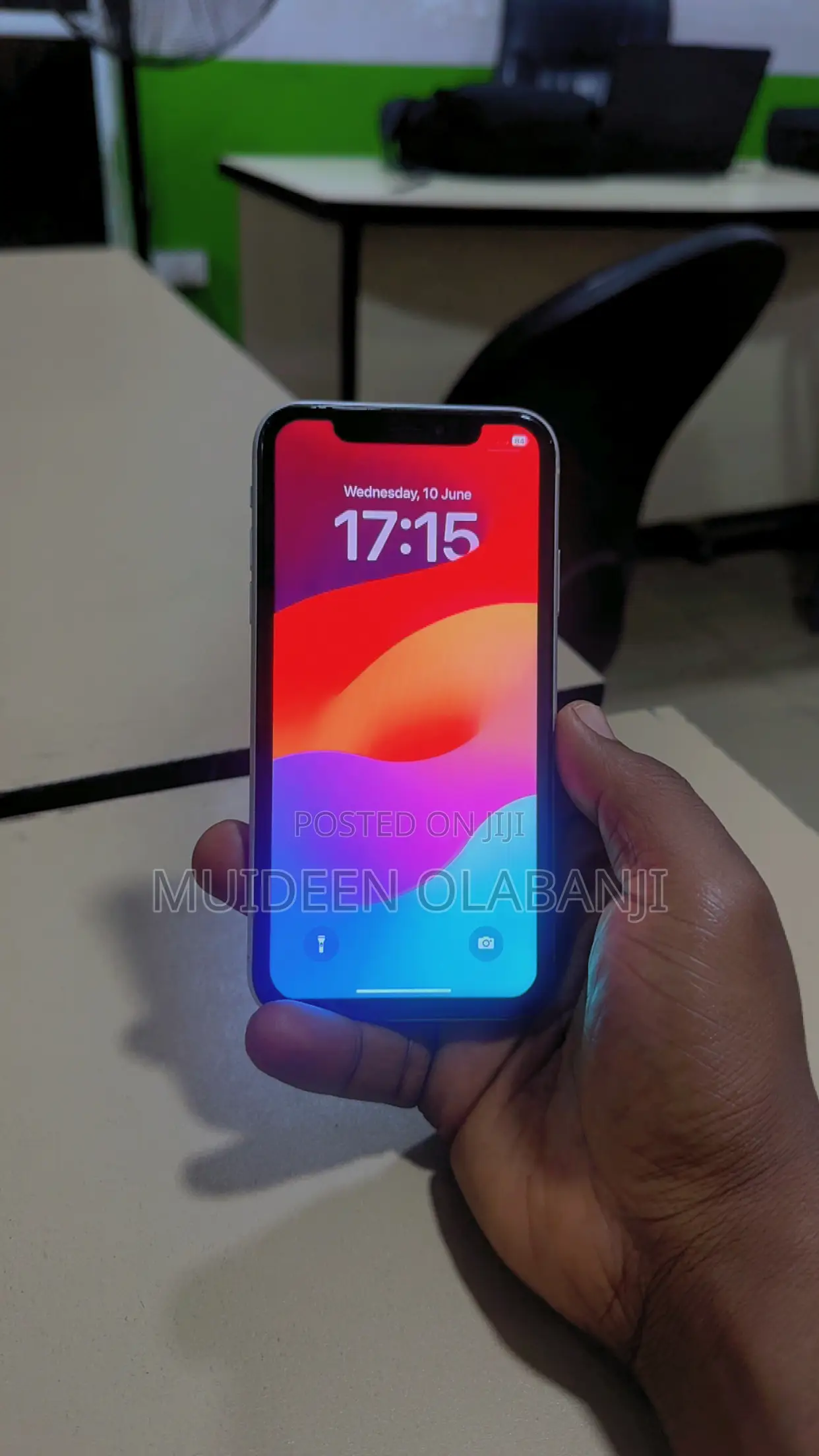Apple iPhone XR 64 GB White