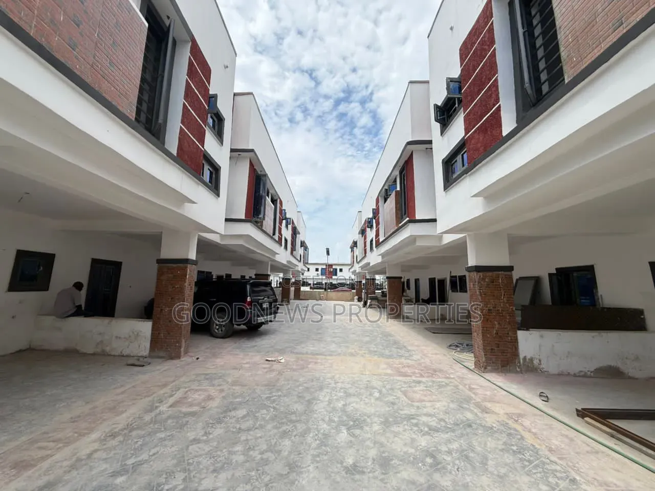 4bdrm Duplex in Orchid Lekki Lagos, Ikota for sale