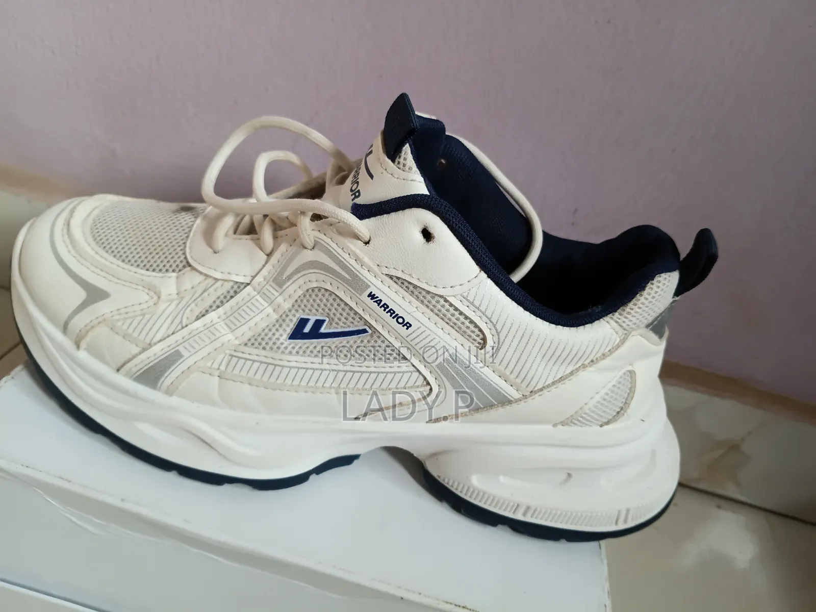 Sneakers - White/Blue -Size 44