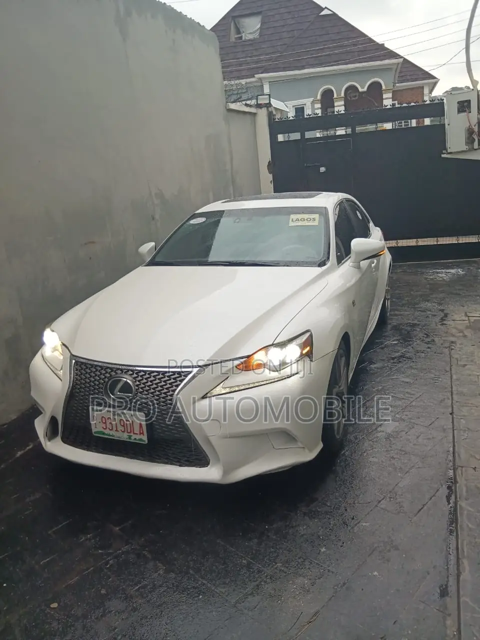 Lexus IS 200t 2016 White