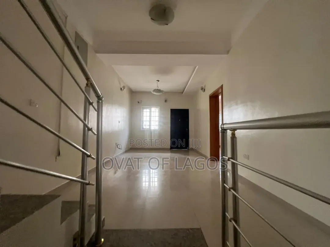 4bdrm Duplex in Oniru, 1004 for rent