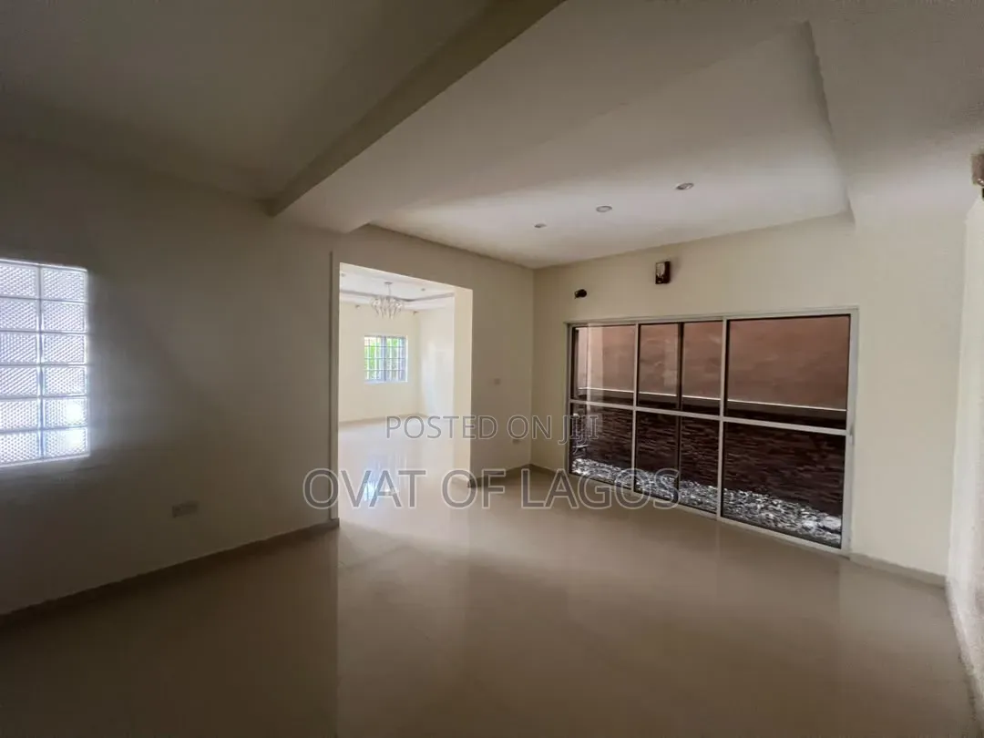 4bdrm Duplex in Oniru, 1004 for rent