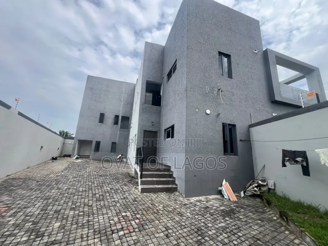 3bdrm Duplex in Lekki Scheme 2 for rent