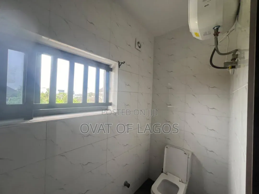 3bdrm Duplex in Lekki Scheme 2 for rent