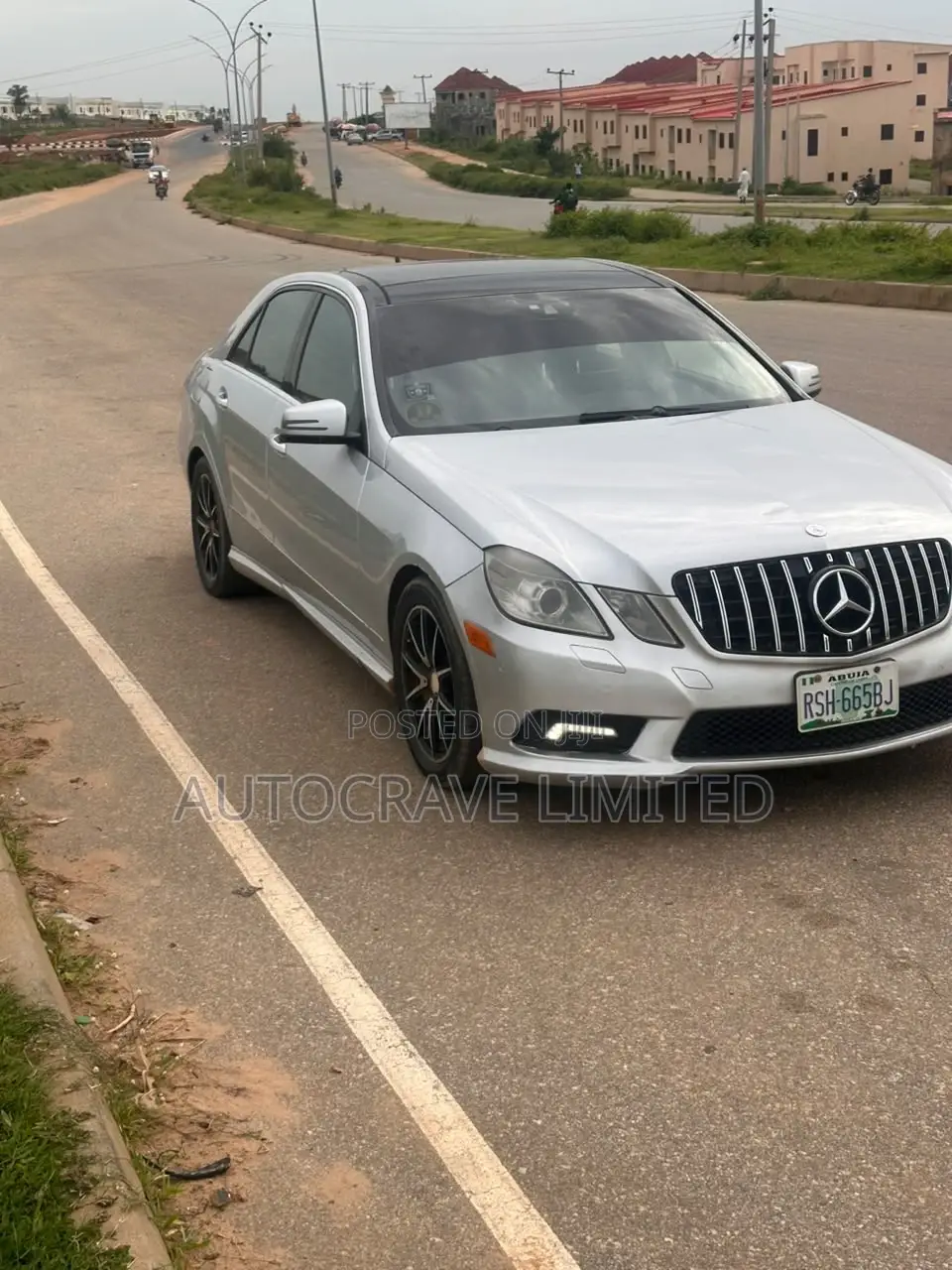 Mercedes-Benz E350 Base 4Matic Sedan AWD (3.5L 6cyl 7A) 2010 Silver