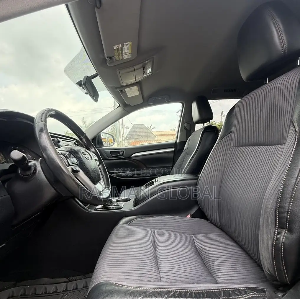 Toyota Highlander LE Plus 4dr SUV AWD (3.5L 6cyl 6A) 2014 Black