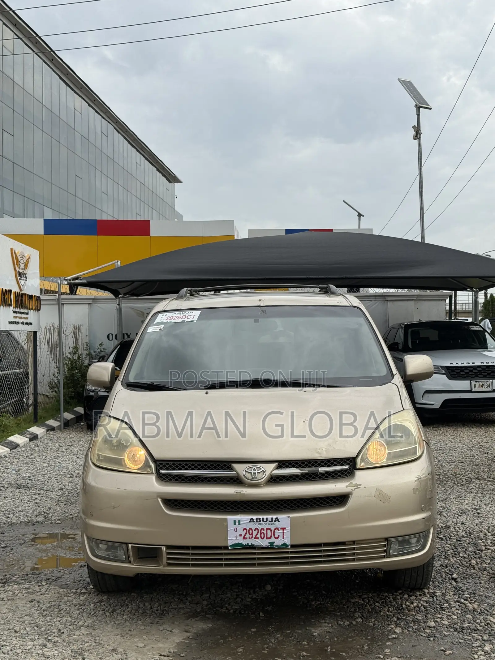 Toyota Sienna 2005 Gold