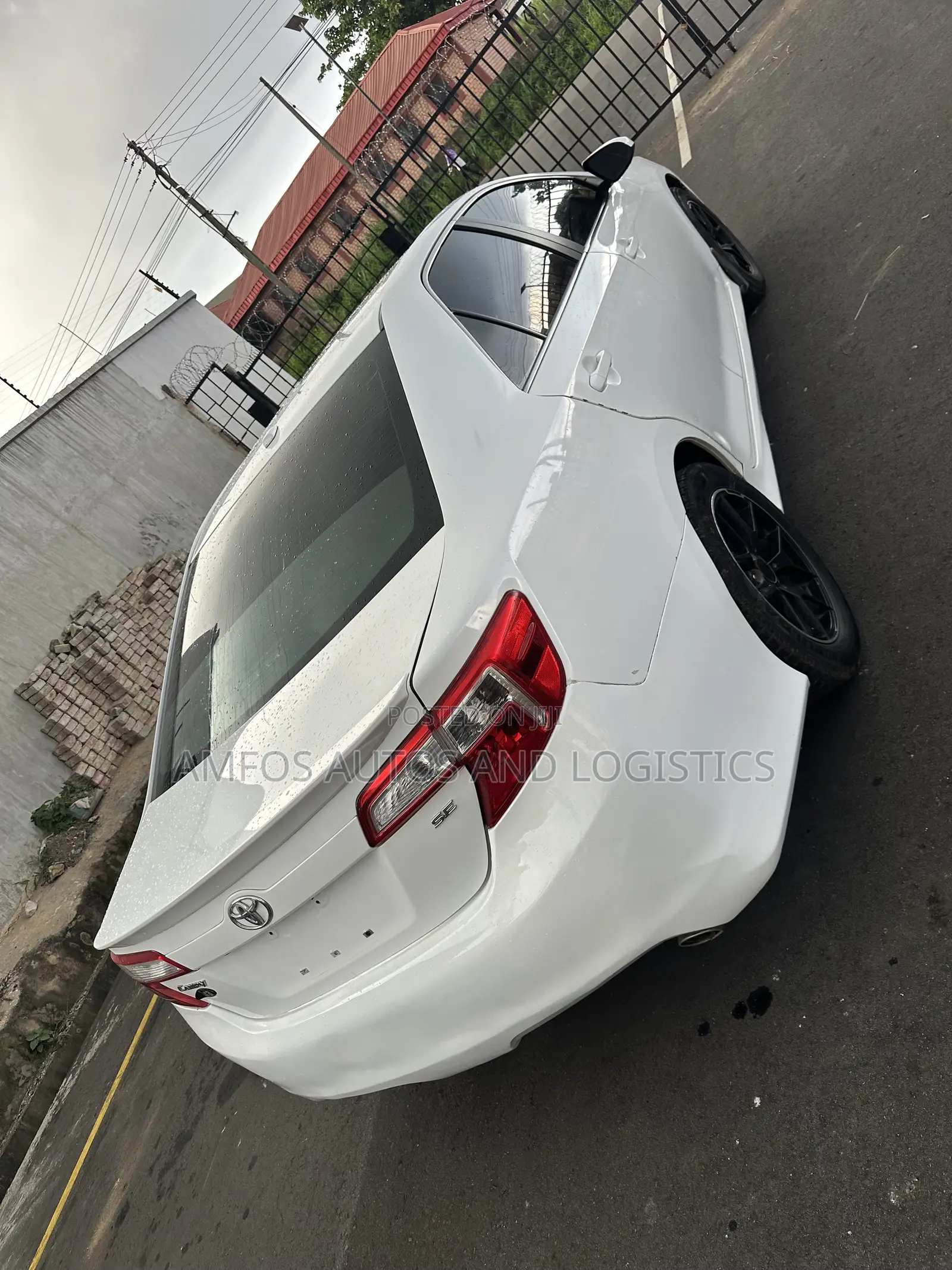 Toyota Camry SE 4dr Sedan (3.5L 6cyl 6A) 2014 Off white