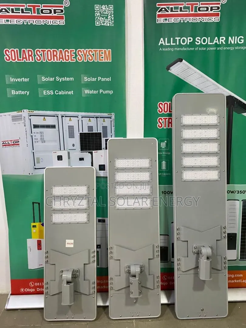 3 Line Industrial Solar Street Light With Iron Casting and Solar Panel