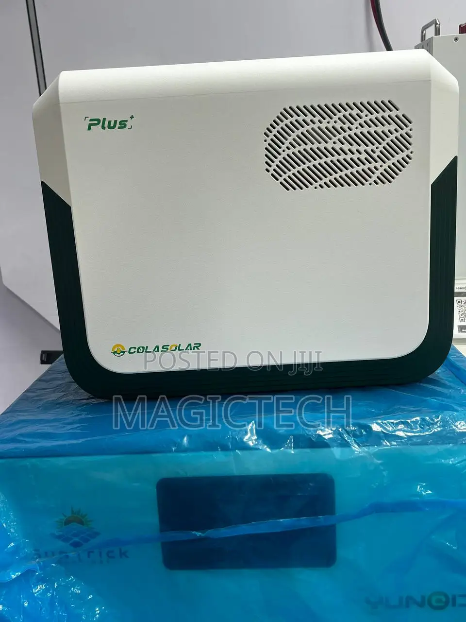 3600 Plus Cola Solar Portable Power Station