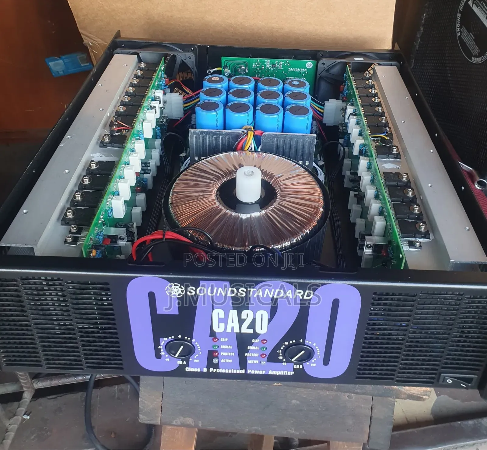 High Capacity Soundstandard Ca20 Power Amplifier (48 Transistors)