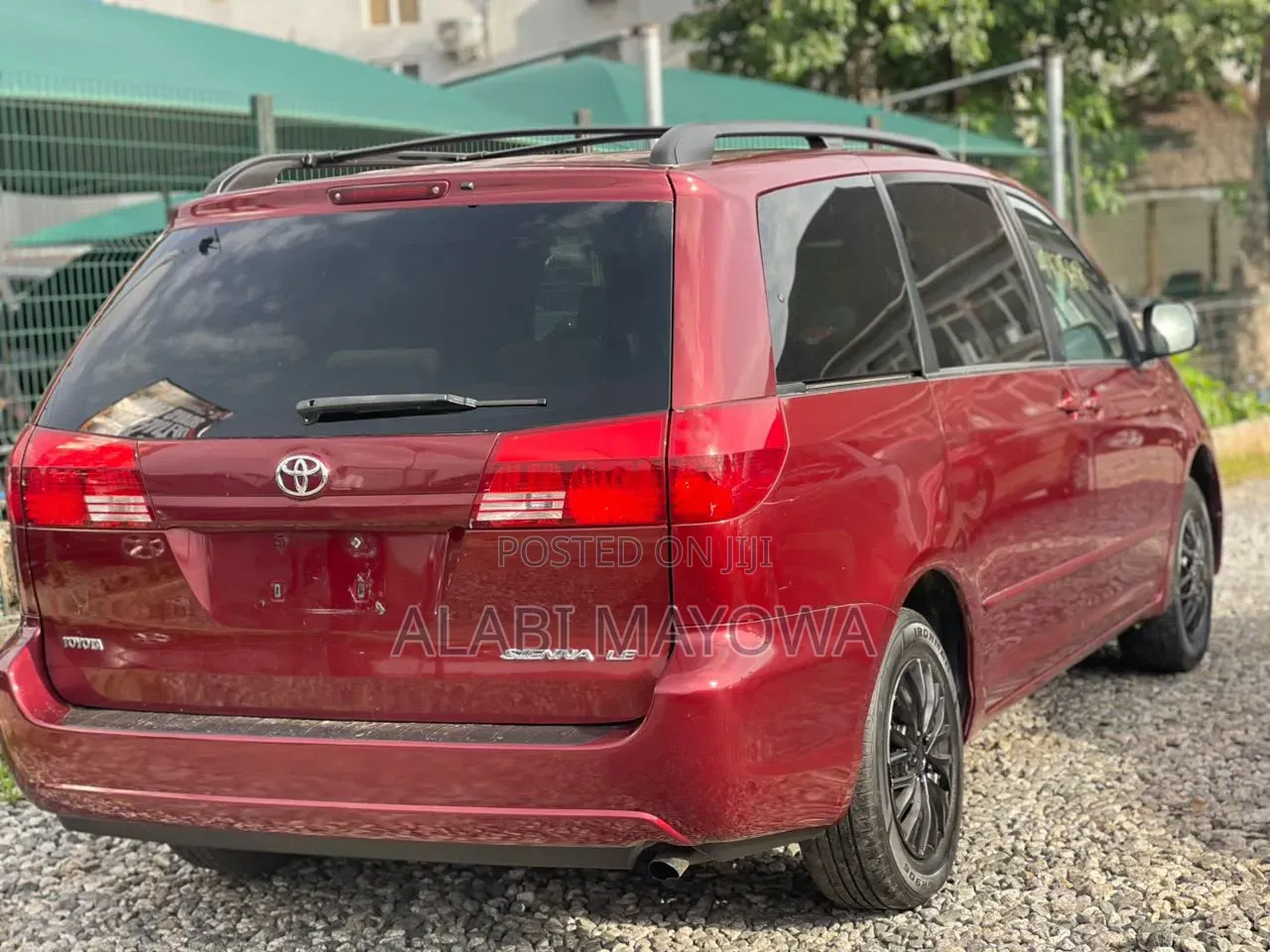 Toyota Sienna 2005 Red