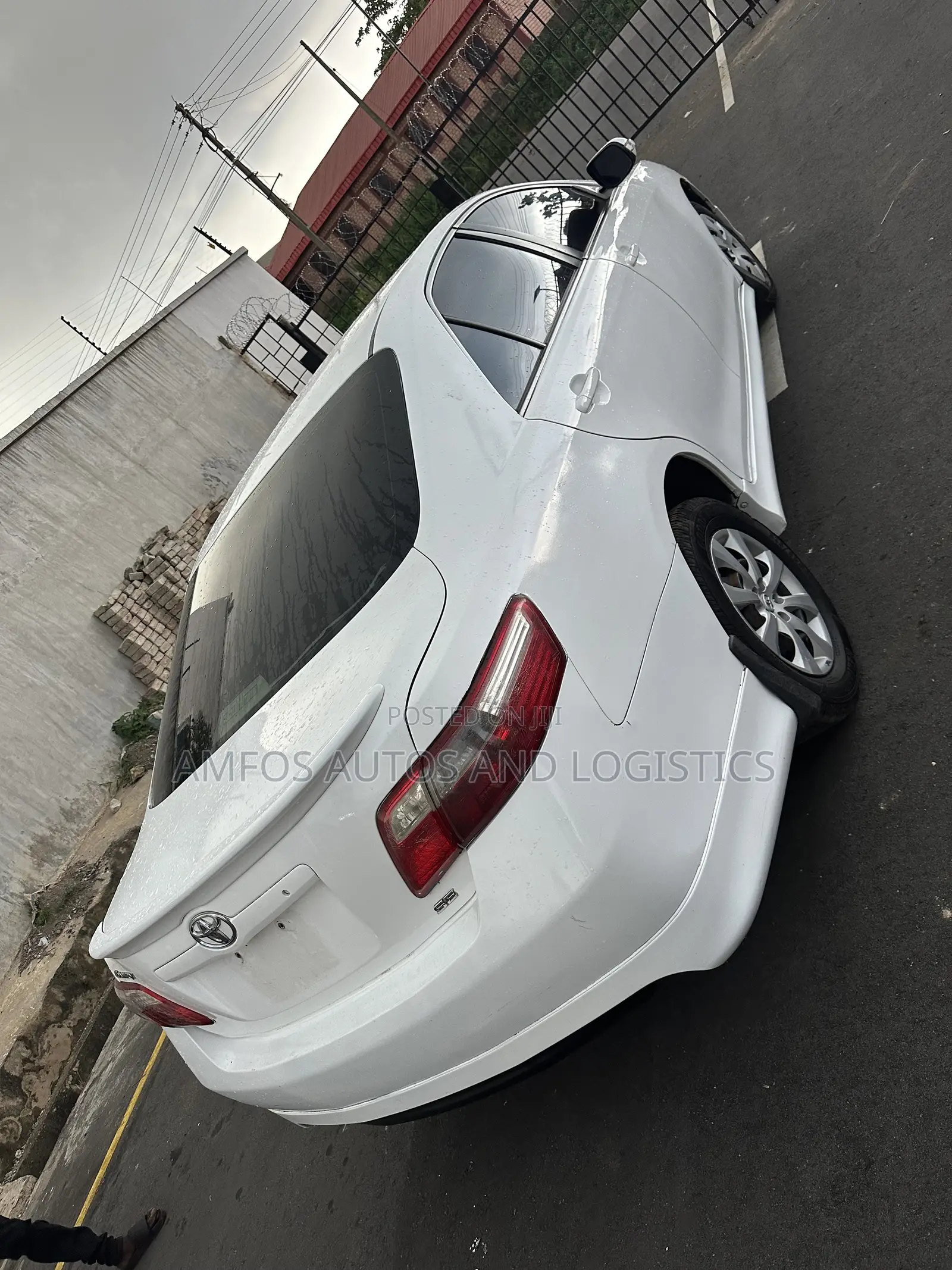 Toyota Camry SE 4dr Sedan (2.4L 4cyl 5A) 2009 White