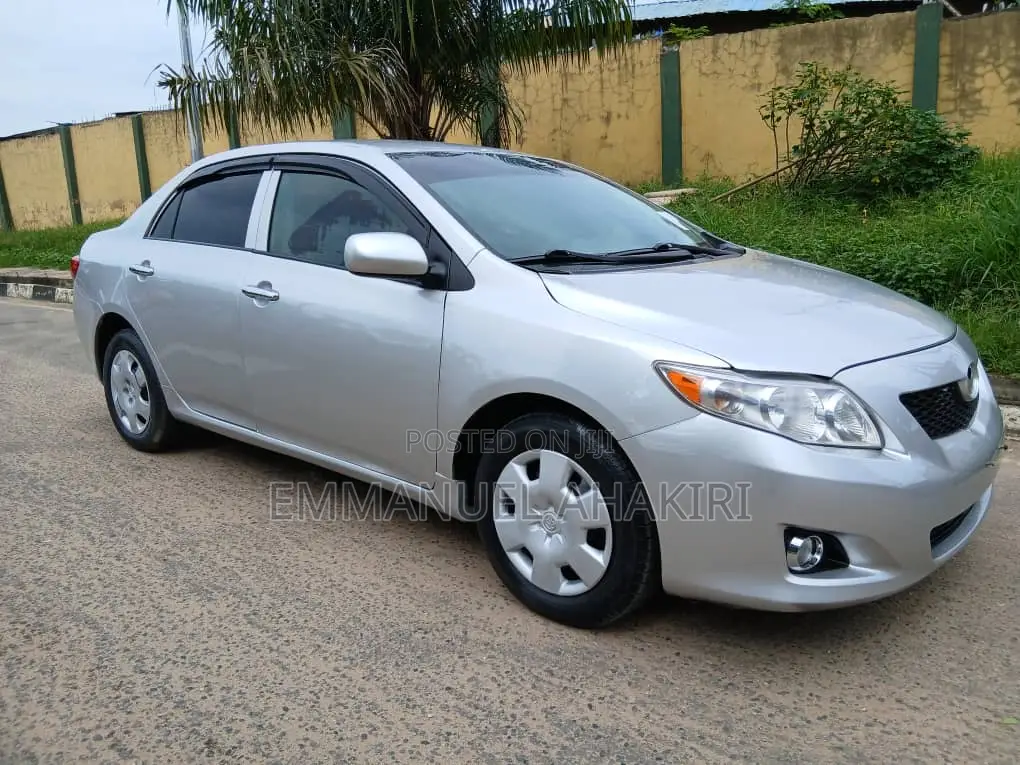 Toyota Corolla 2009 Silver